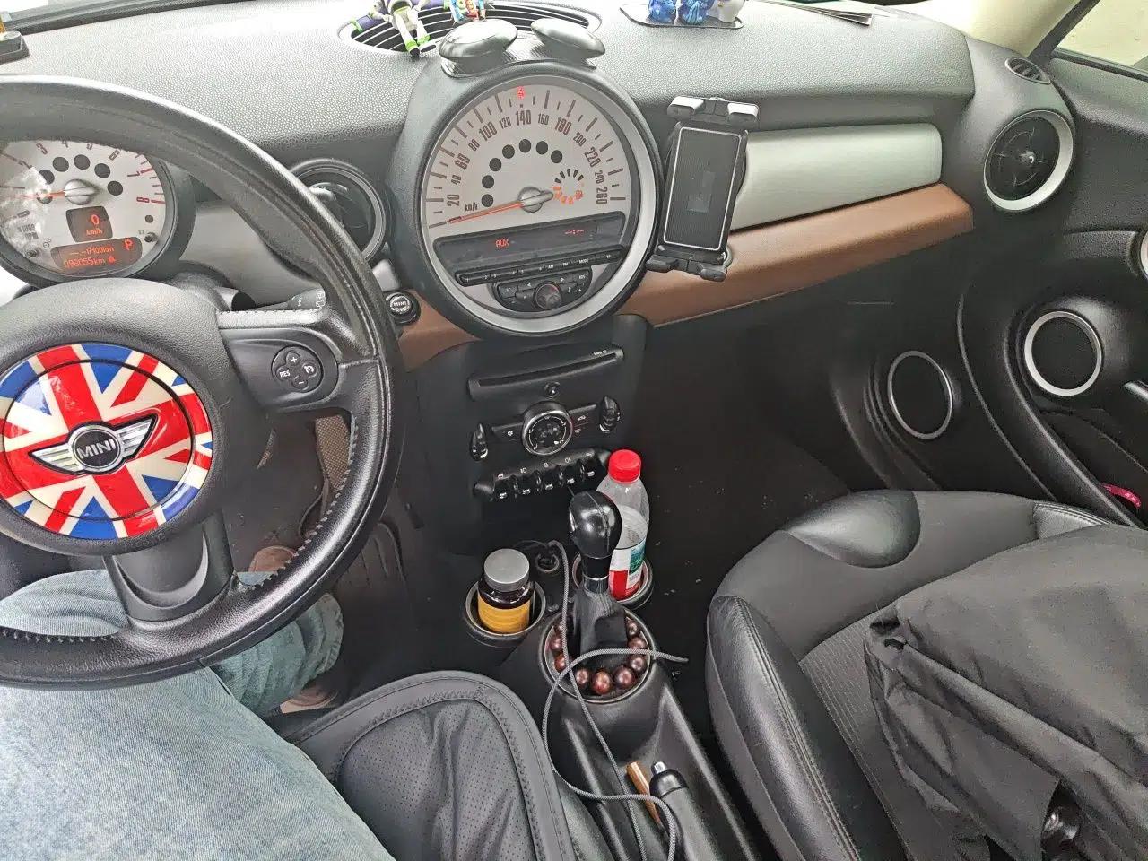 MINI 2011 1.6L COOPER Fun — миниатюра 13