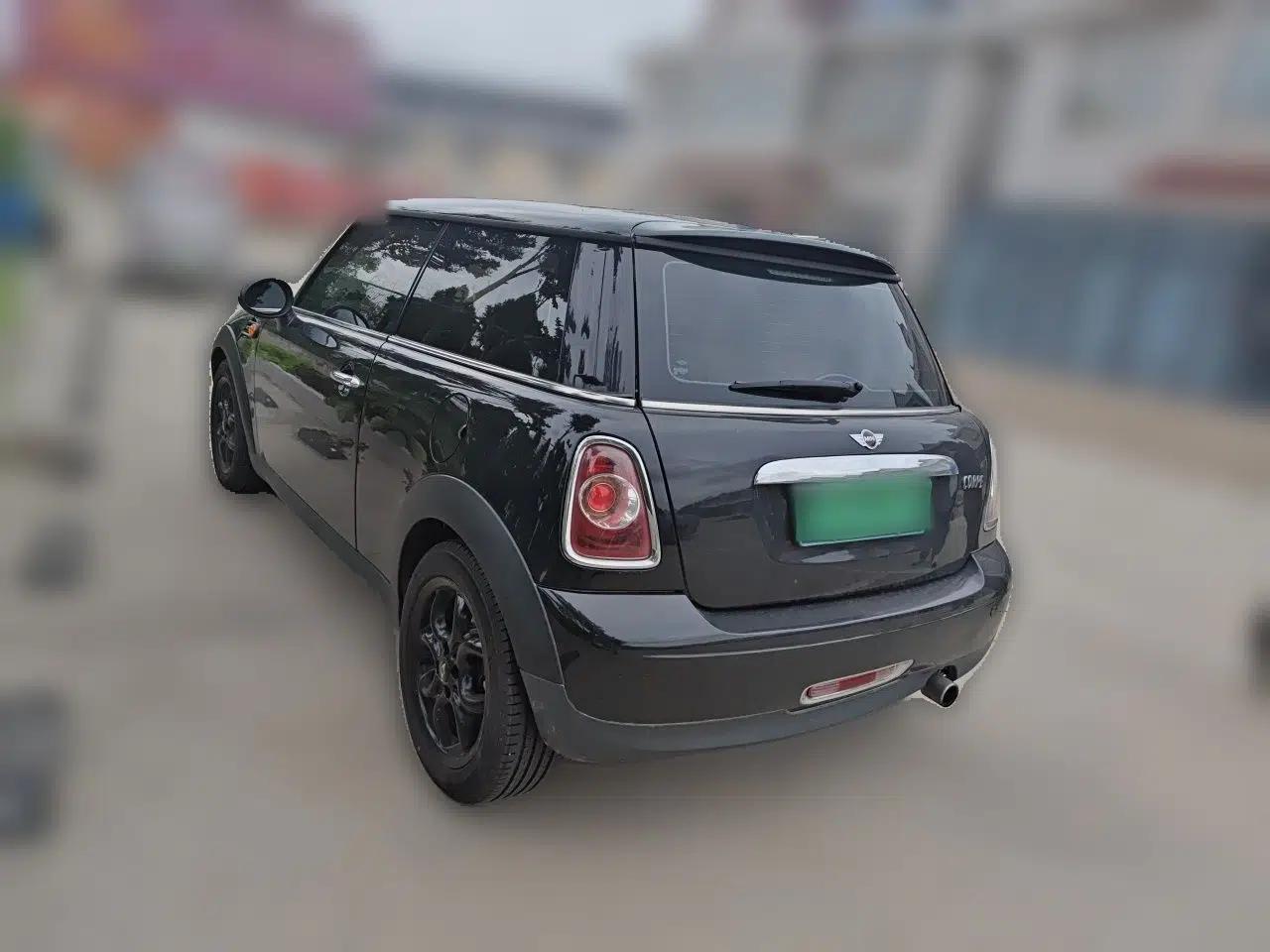 MINI 2011 1.6L COOPER Fun — миниатюра 4
