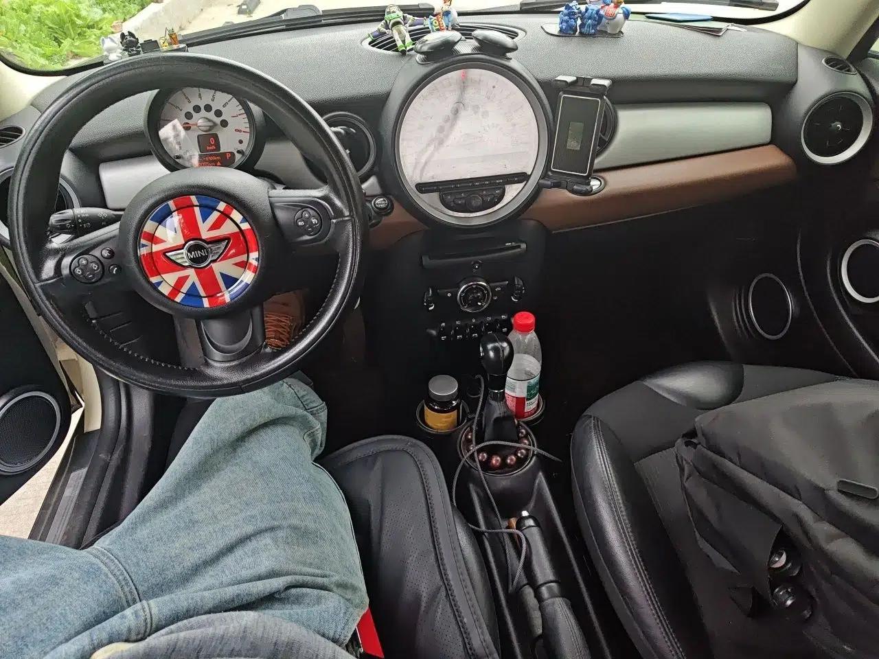 MINI 2011 1.6L COOPER Fun — миниатюра 9
