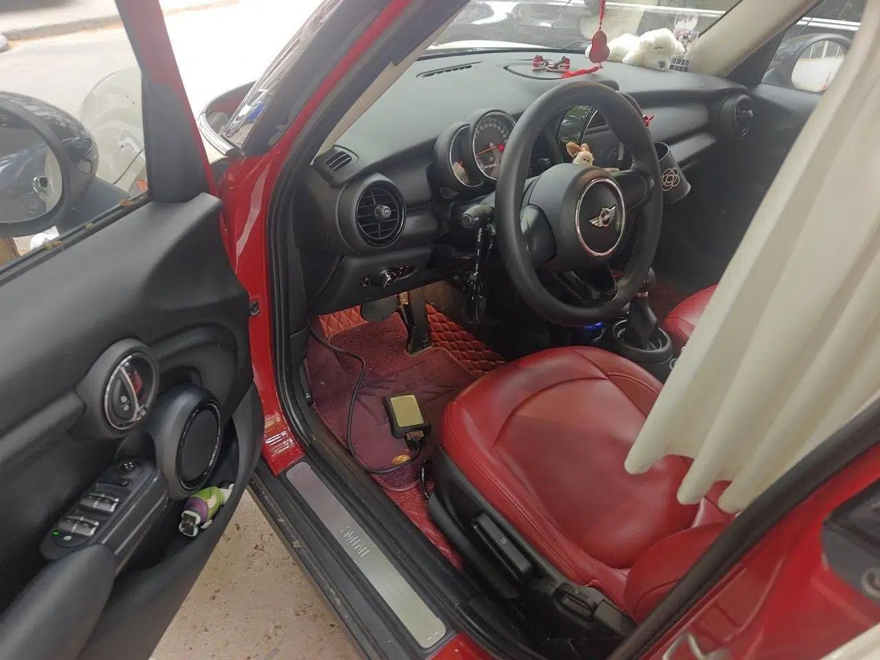 MINI 2016 1.2T ONE Five-Door Edition — миниатюра 16