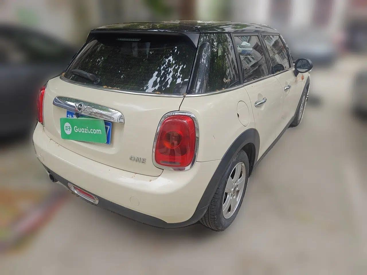MINI 2016 1.2T ONE Five-Door Edition — миниатюра 6