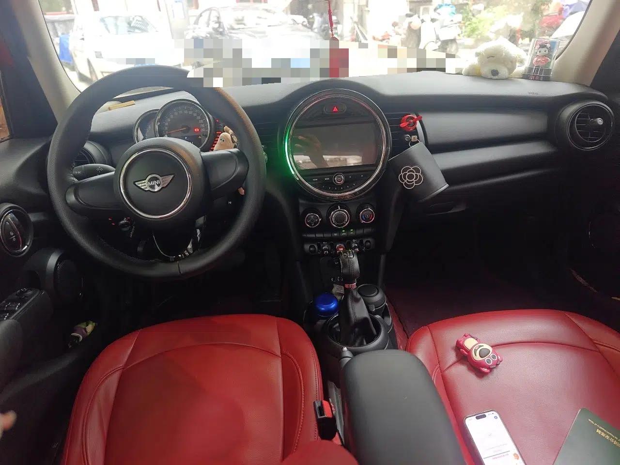 MINI 2016 1.2T ONE Five-Door Edition — миниатюра 9