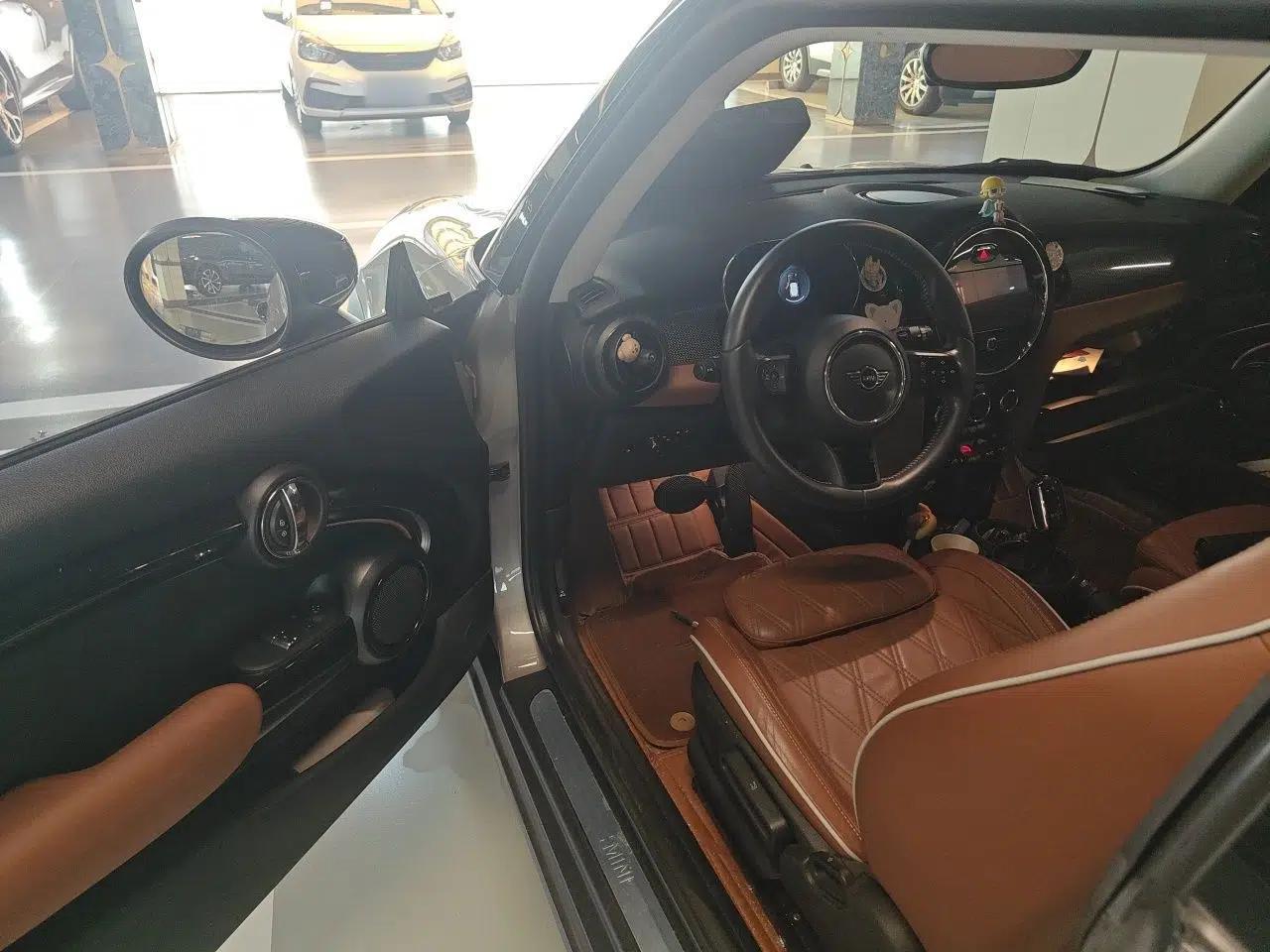 MINI 2022 1.5T COOPER Artist — миниатюра 16