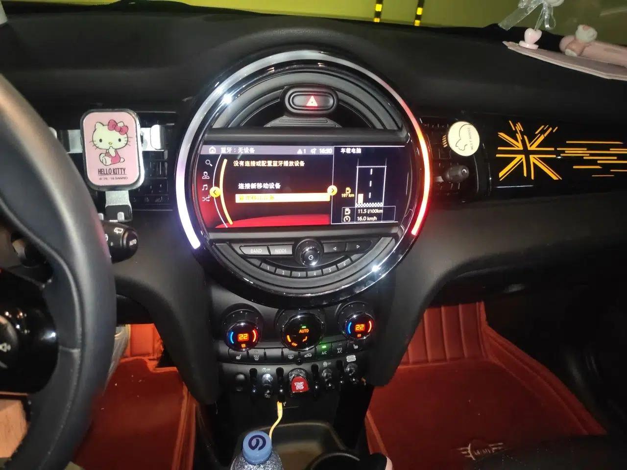 MINI 2020 1.5T COOPER Three-Door Midnight Red Limited Edition — миниатюра 13