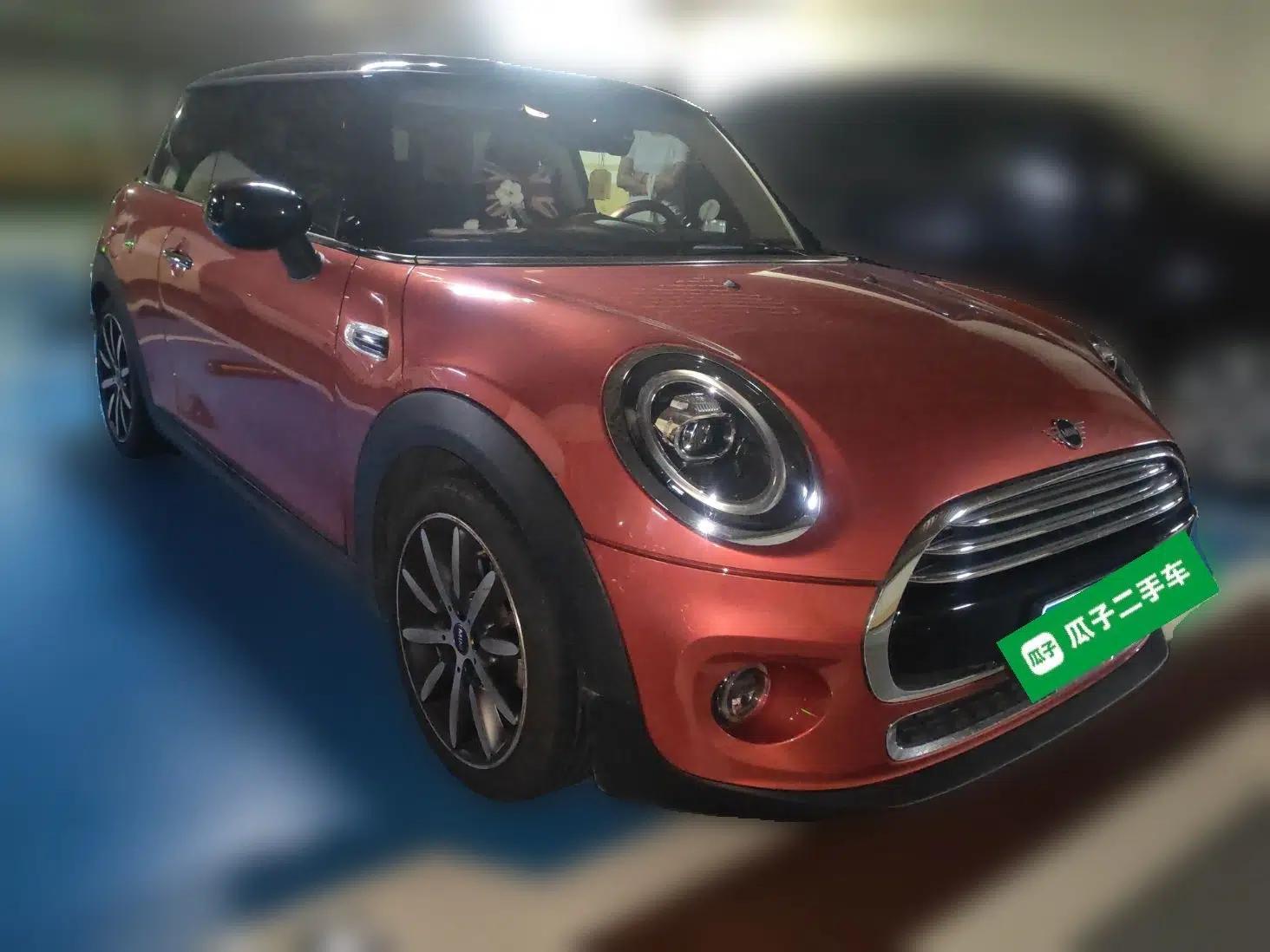 MINI 2020 1.5T COOPER Three-Door Midnight Red Limited Edition — миниатюра 3