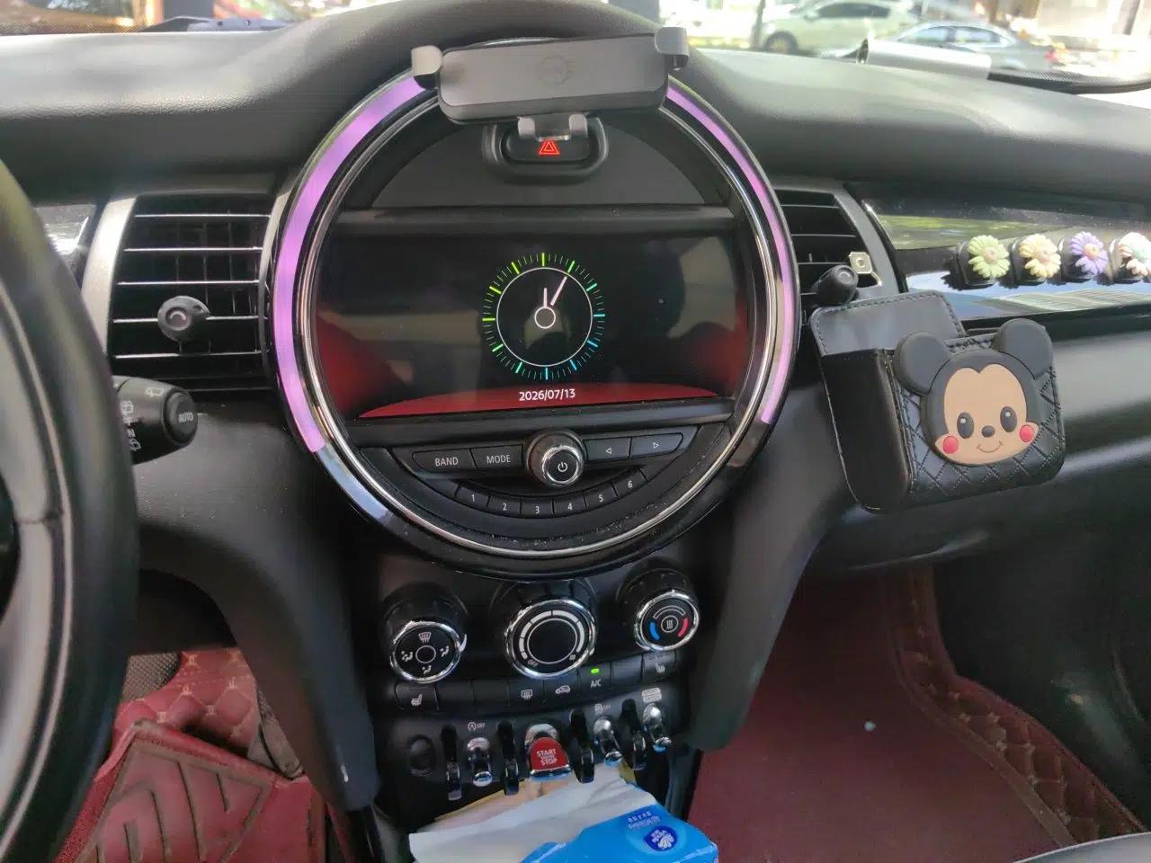 MINI 2019 1.5T COOPER Classic Edition — миниатюра 13