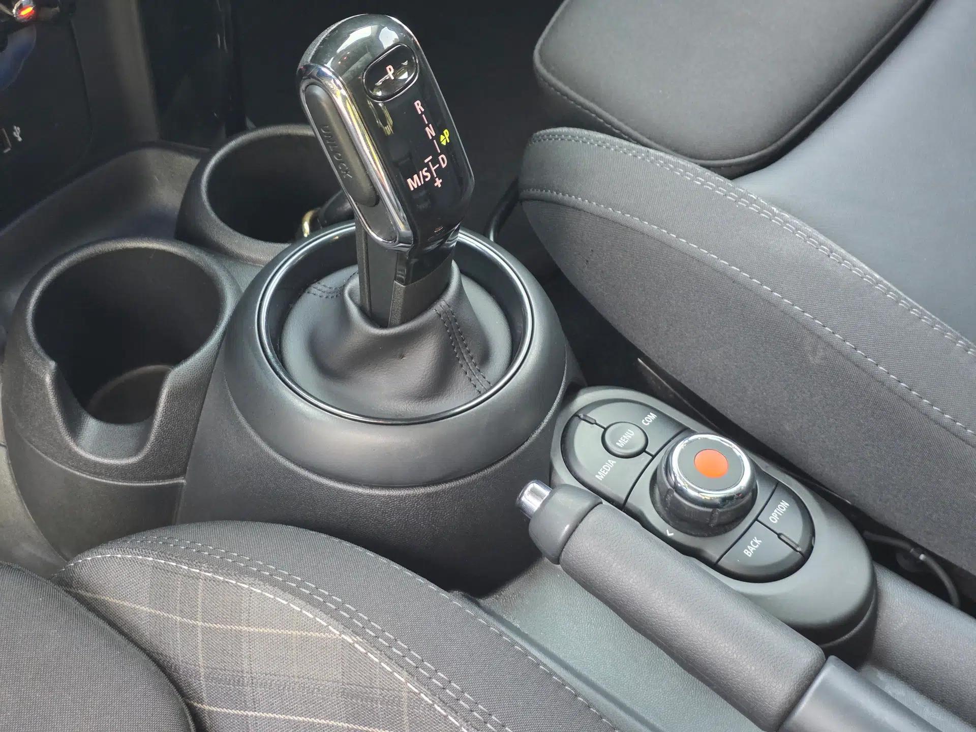 MINI 2018 1.5T COOPER Classic Edition Five-Door Version — миниатюра 25