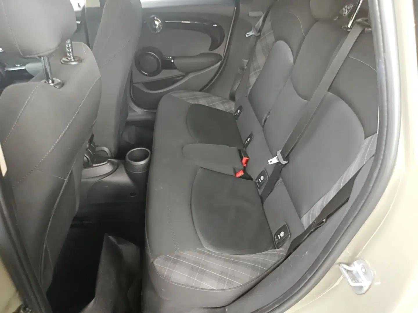 MINI 2018 1.5T COOPER Classic Edition Five-Door Version — миниатюра 29