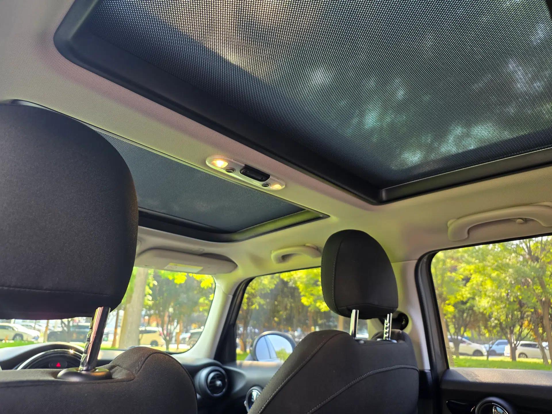 MINI 2018 1.5T COOPER Classic Edition Five-Door Version — миниатюра 30