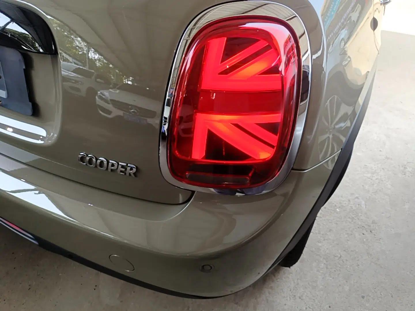 MINI 2018 1.5T COOPER Classic Edition Five-Door Version — миниатюра 9