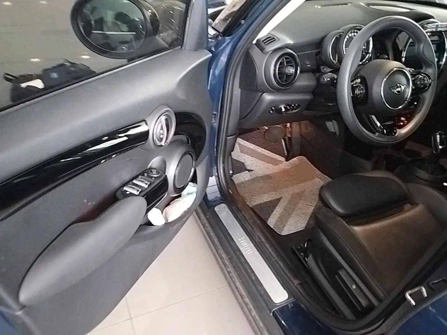 MINI 2019 1.5T COOPER Artist Five-Door Edition — миниатюра 18