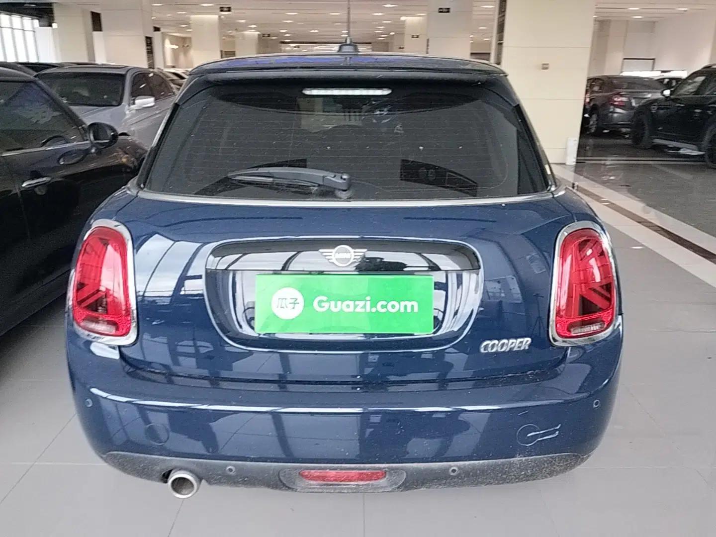 MINI 2019 1.5T COOPER Artist Five-Door Edition — миниатюра 5
