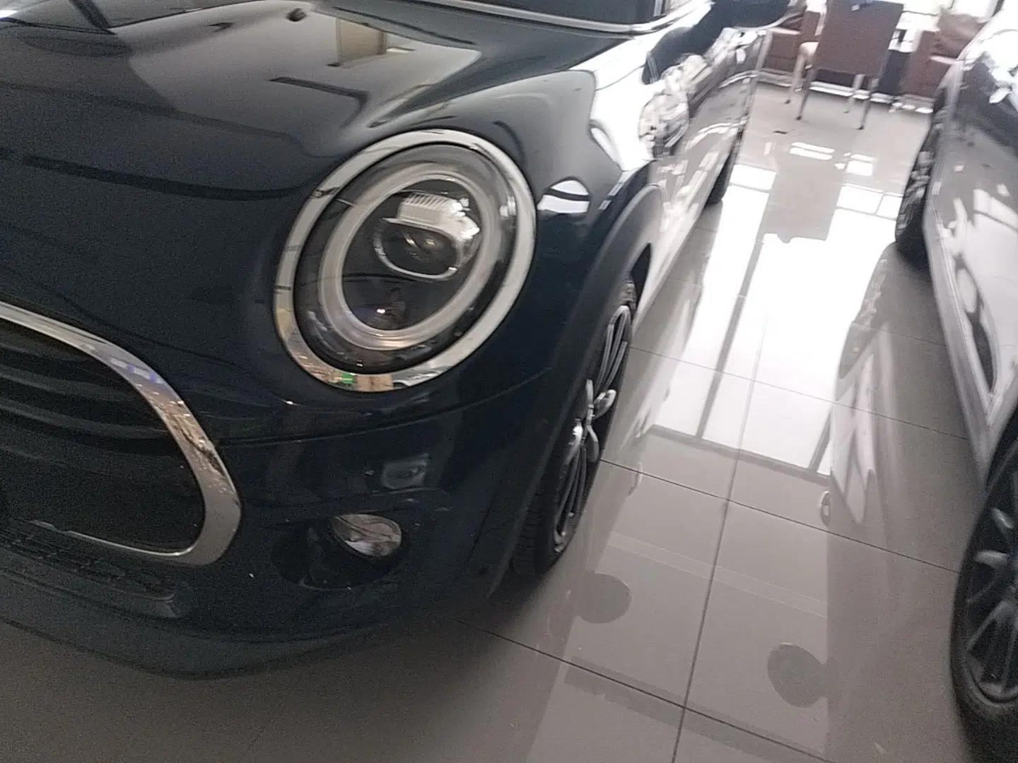 MINI 2019 1.5T COOPER Artist Five-Door Edition — миниатюра 8