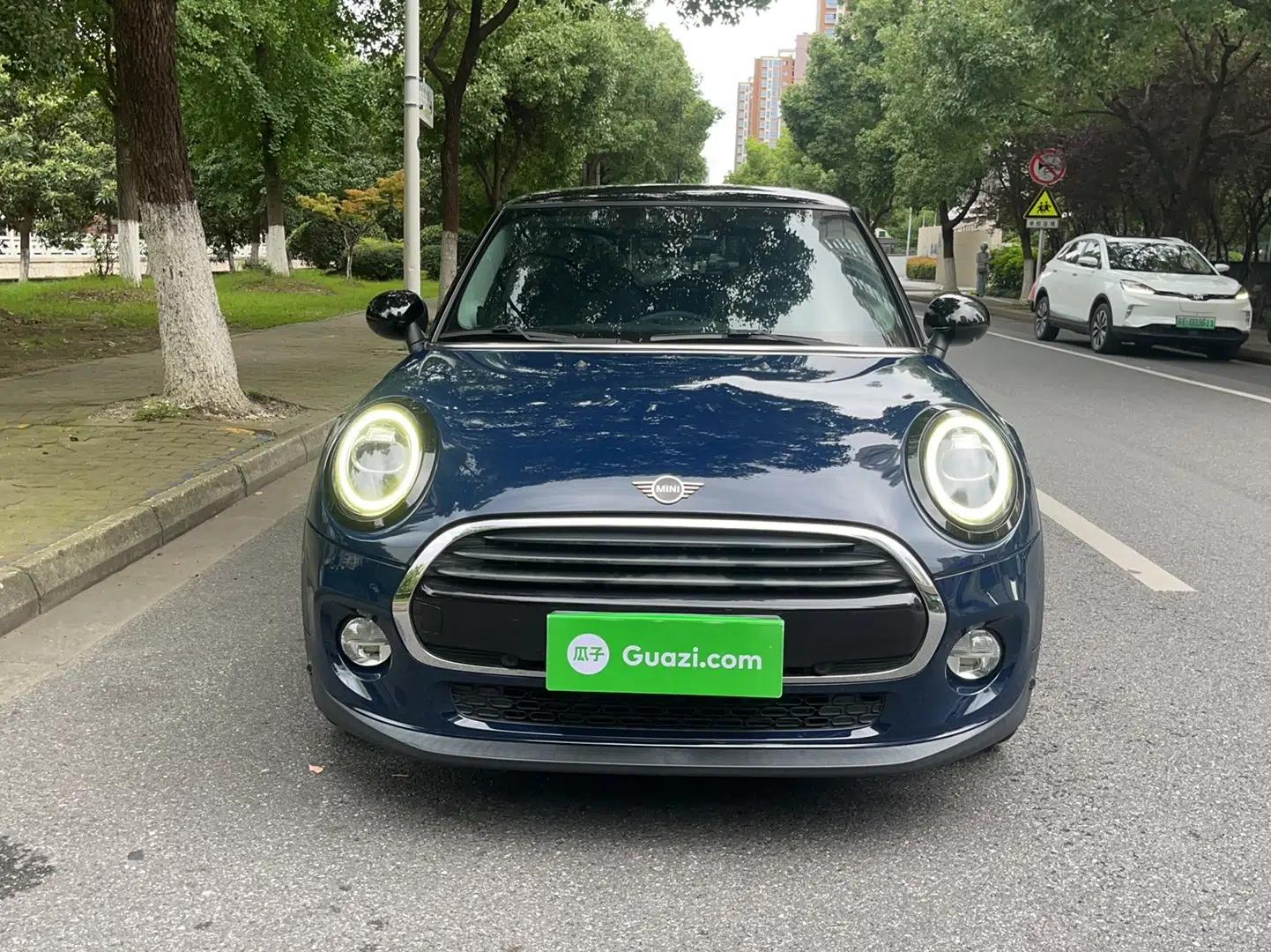 MINI 2019 1.5T COOPER Artist — миниатюра 2