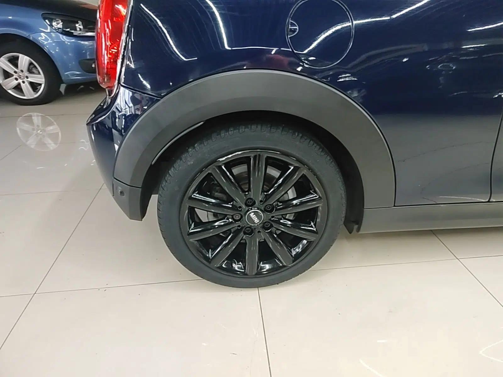 MINI 2019 1.5T COOPER Artist — миниатюра 11