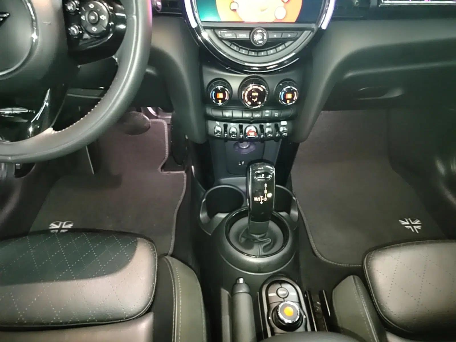 MINI 2019 1.5T COOPER Artist — миниатюра 22