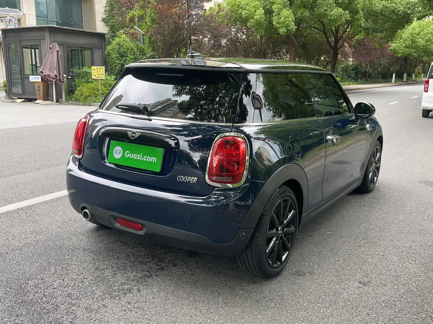 MINI 2019 1.5T COOPER Artist — миниатюра 6