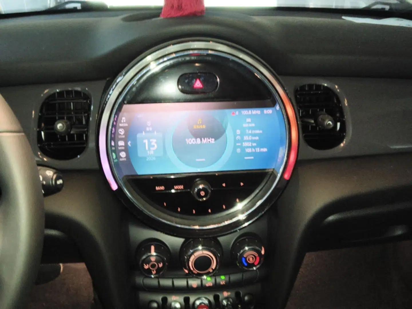 MINI 2022 1.5T ONE Five-Door PLUS — миниатюра 15