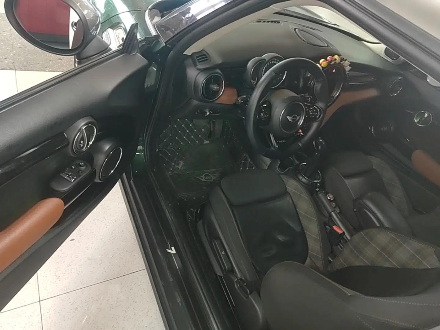 MINI 2016 1.5T COOPER SEVEN — миниатюра 23