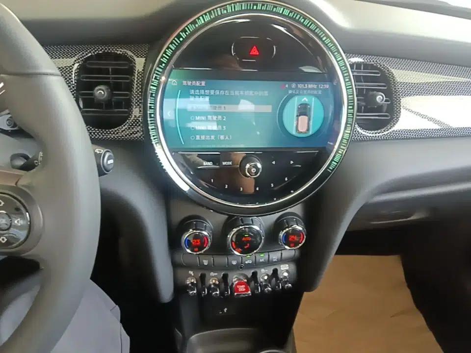 MINI 2022 Updated 1.5T COOPER Classic Edition — миниатюра 15