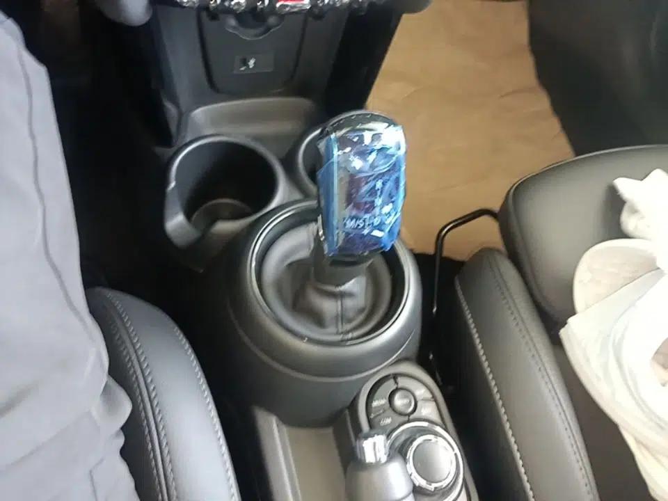MINI 2022 Updated 1.5T COOPER Classic Edition — миниатюра 16