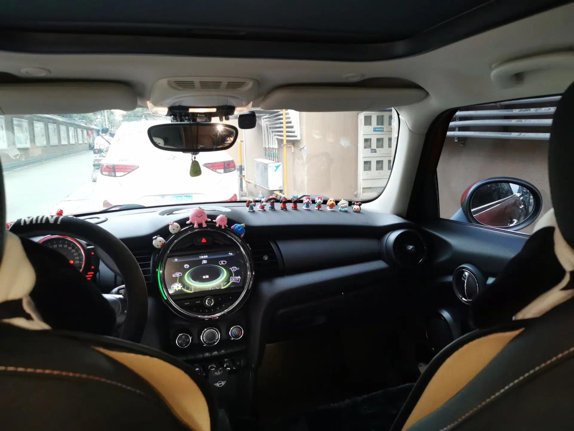 MINI 2016 1.2T ONE Five-Door Edition — миниатюра 18
