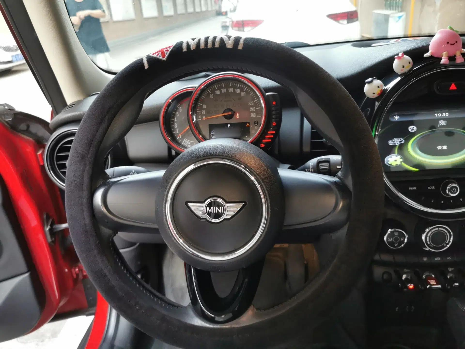 MINI 2016 1.2T ONE Five-Door Edition — миниатюра 10
