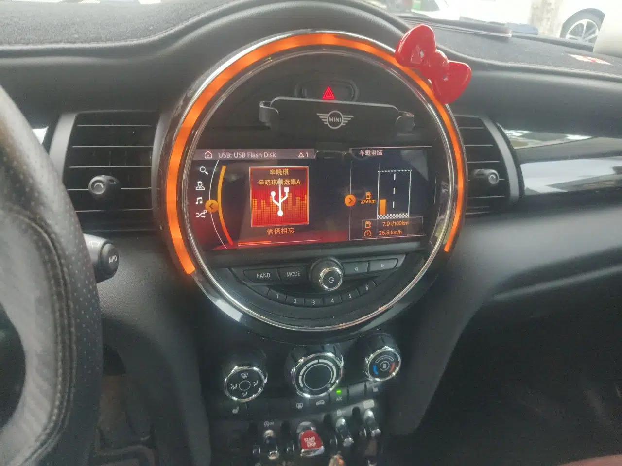 MINI 2018 1.5T COOPER Classic Edition Five-Door Version — миниатюра 13