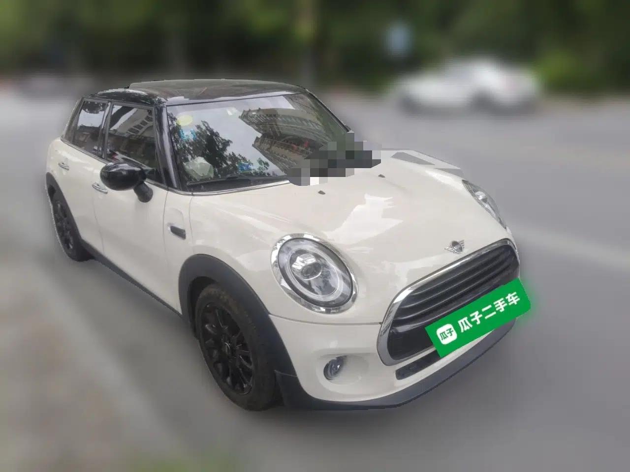 MINI 2018 1.5T COOPER Classic Edition Five-Door Version — миниатюра 3