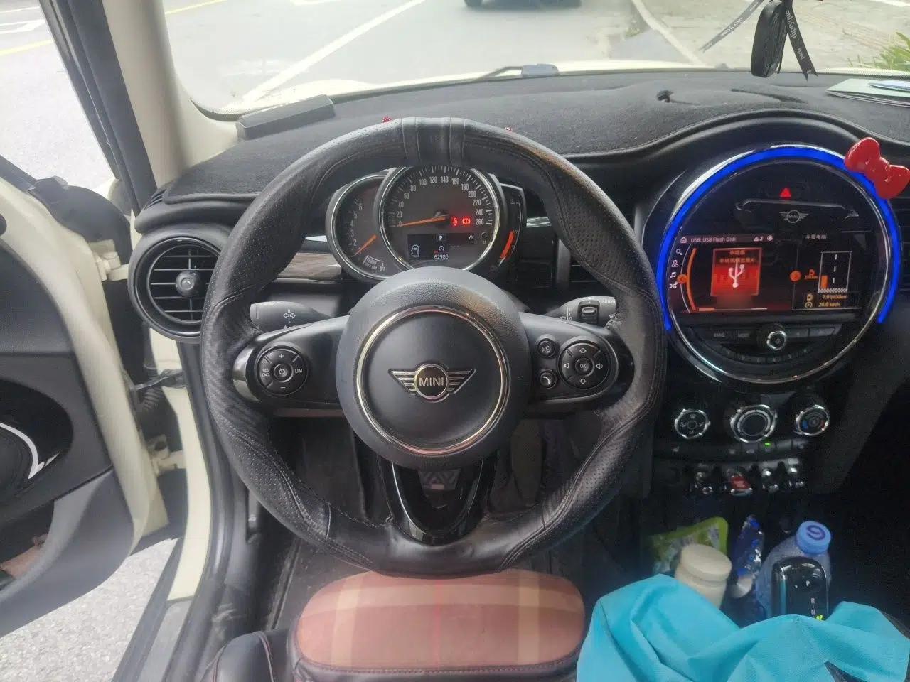 MINI 2018 1.5T COOPER Classic Edition Five-Door Version — миниатюра 10