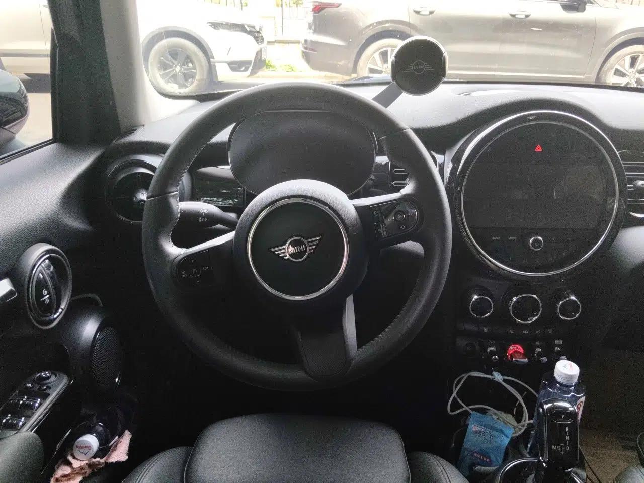 MINI 2023 1.5T COOPER Artist Five-Door Edition — миниатюра 10