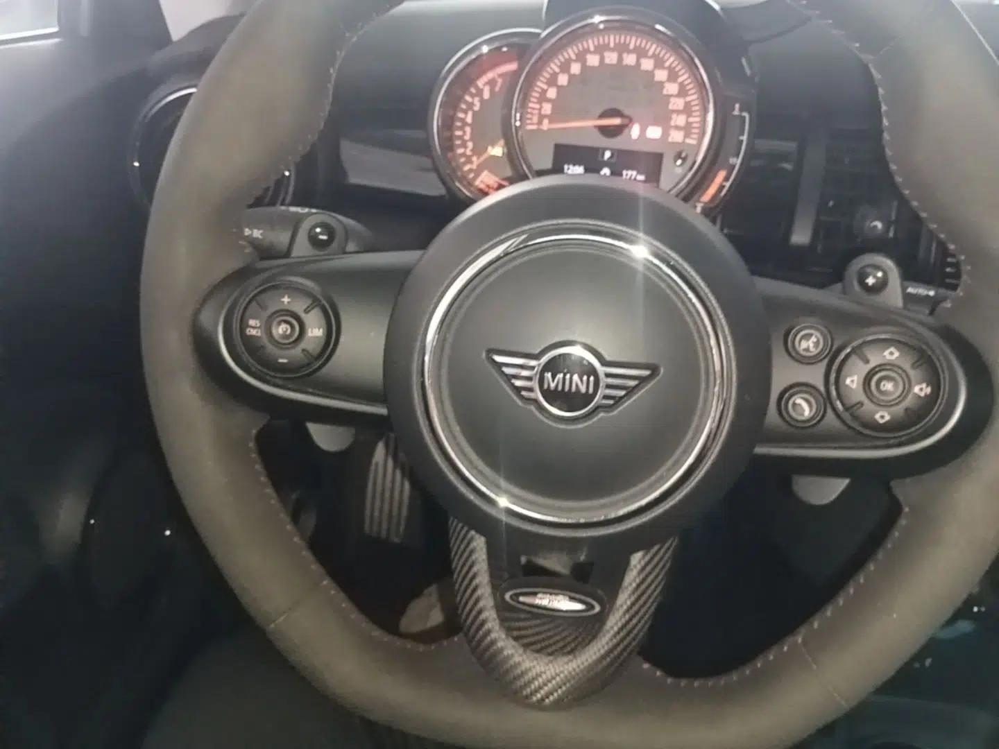 MINI 2019 2.0T COOPER S Classic Edition — миниатюра 13