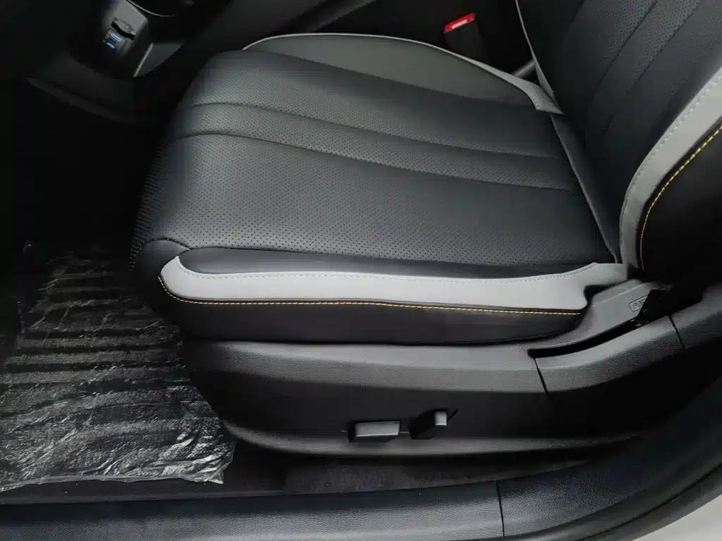 Hiace 05 DM-i 2025 Model DM-i 115KM Premium Edition — миниатюра 20