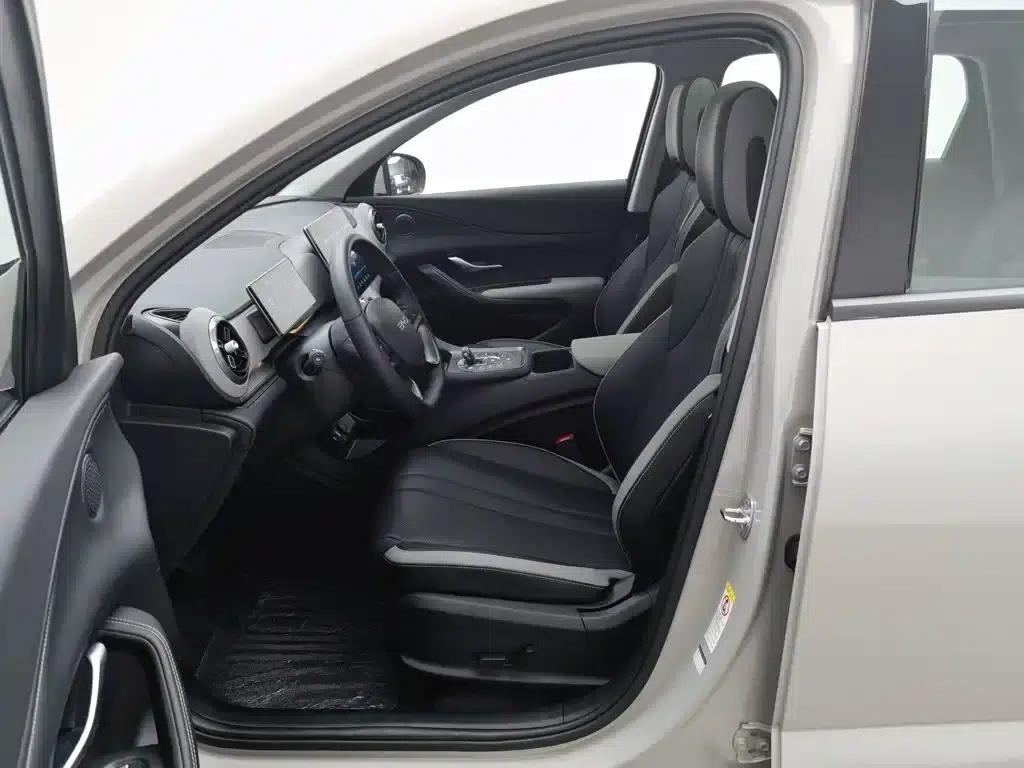 Hiace 05 DM-i 2025 Model DM-i 115KM Premium Edition — миниатюра 10