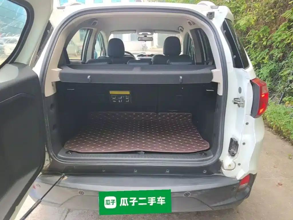 2016 Yuan 1.5L Automatic Luxury Edition — миниатюра 19