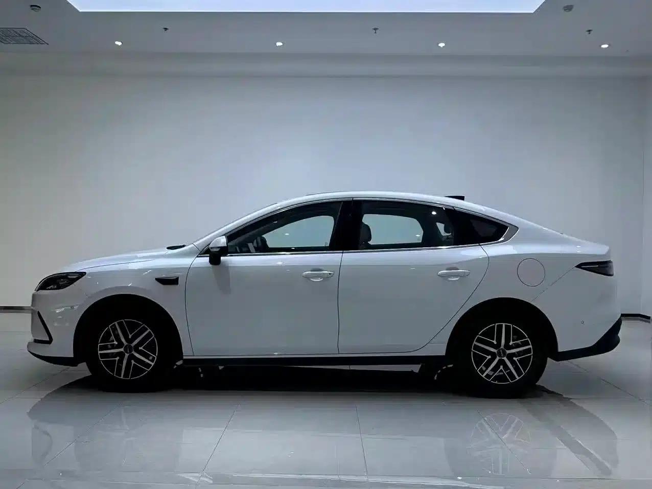 Seal 05 DM-i 2025 DM-i Intelligent Driving Edition 120KM Flagship Model — миниатюра 2