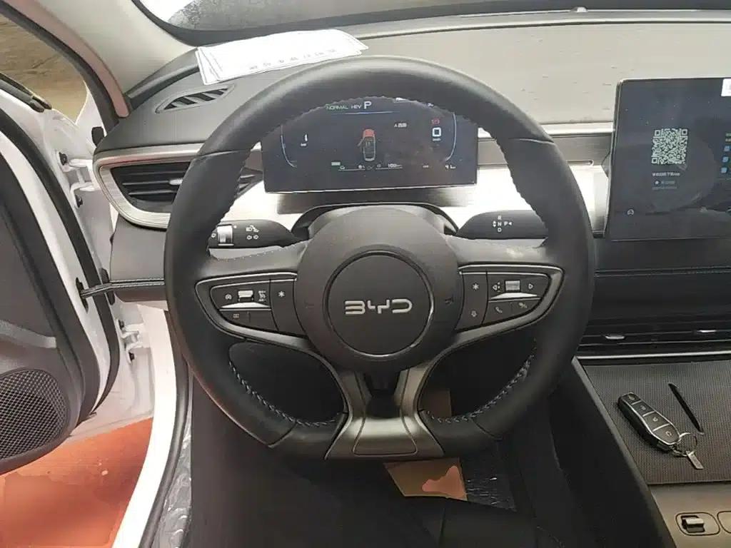 Seal 05 DM-i 2026 Model DM-i 128KM Luxury — миниатюра 11