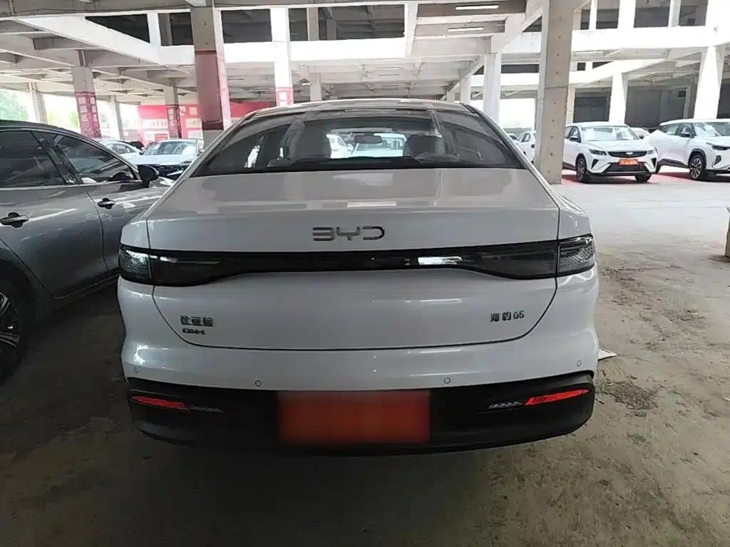 Seal 05 DM-i 2026 Model DM-i 128KM Luxury — миниатюра 6