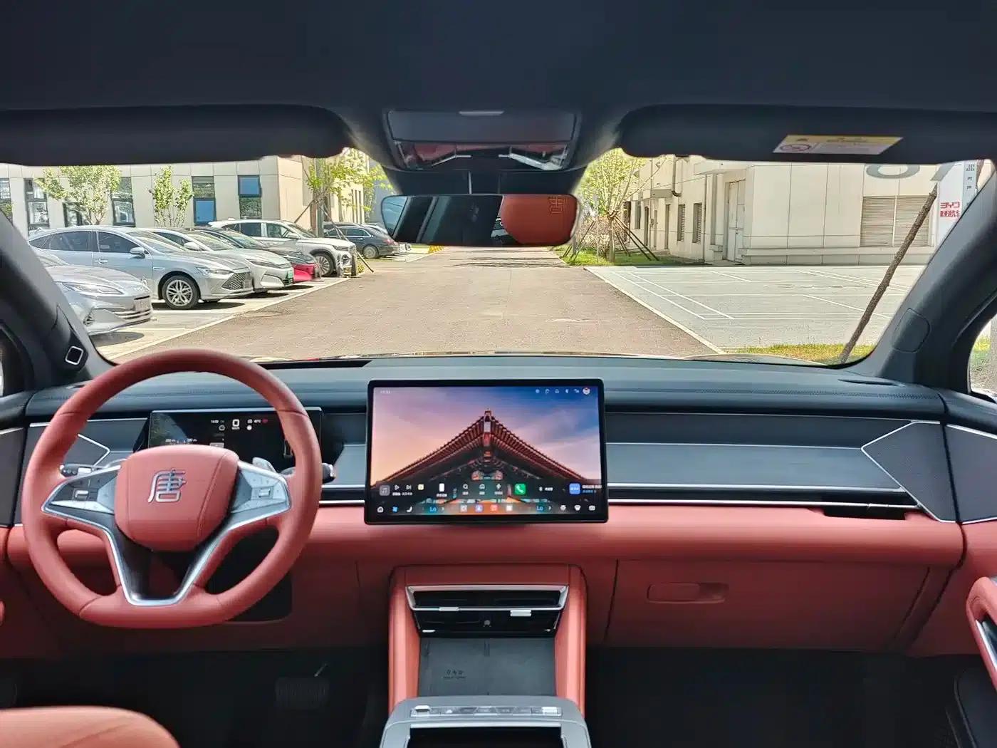 Tang L 2025 EV 600KM Four-Wheel Drive LiDAR Flagship Edition — миниатюра 8