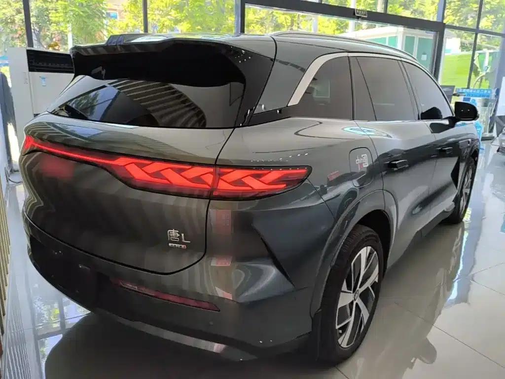 Tang L 2025 EV 670KM LiDAR Flagship Edition — миниатюра 7