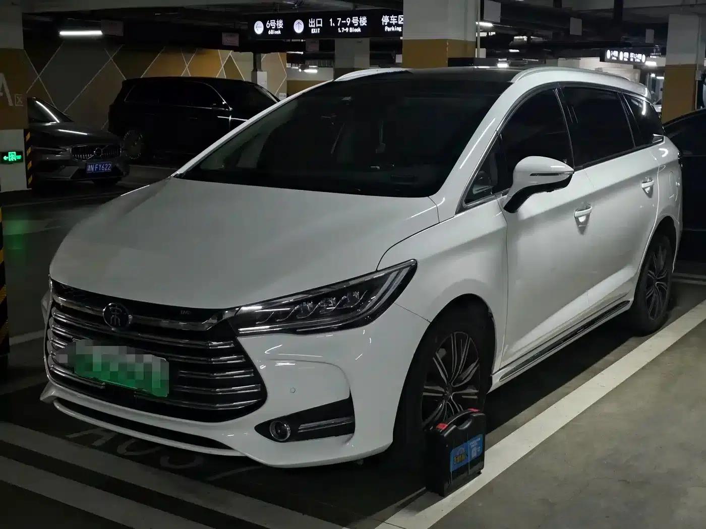Song MAX New Energy 2019 DM 1.5T Intelligent Connected Premium Edition 7-seater National V Emission Standard — миниатюра 1