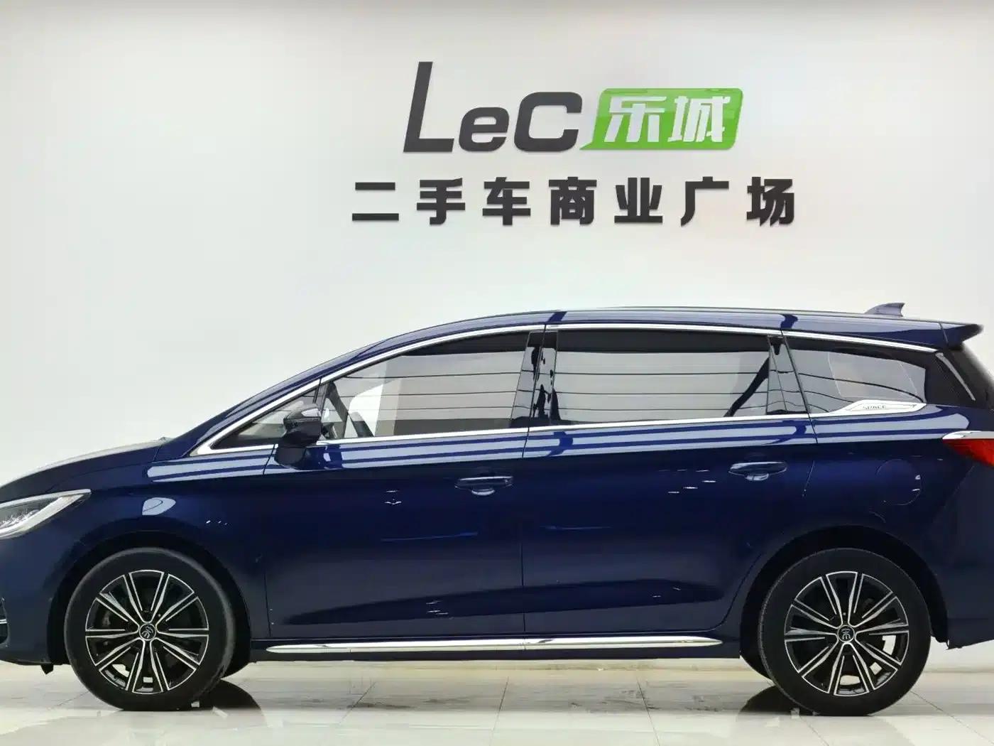 Song MAX New Energy 2019 DM 1.5T Intelligent Connected 7-Seater National VI Emission Standard — миниатюра 2