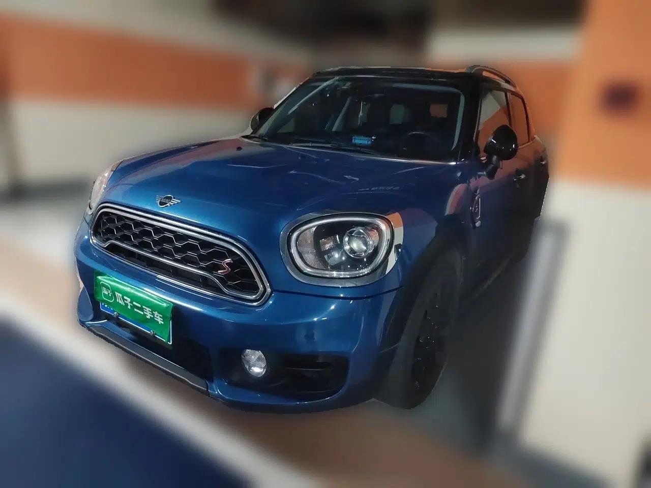 MINI Countryman 2019 2.0T COOPER S ALL4 Classic Edition — миниатюра 1