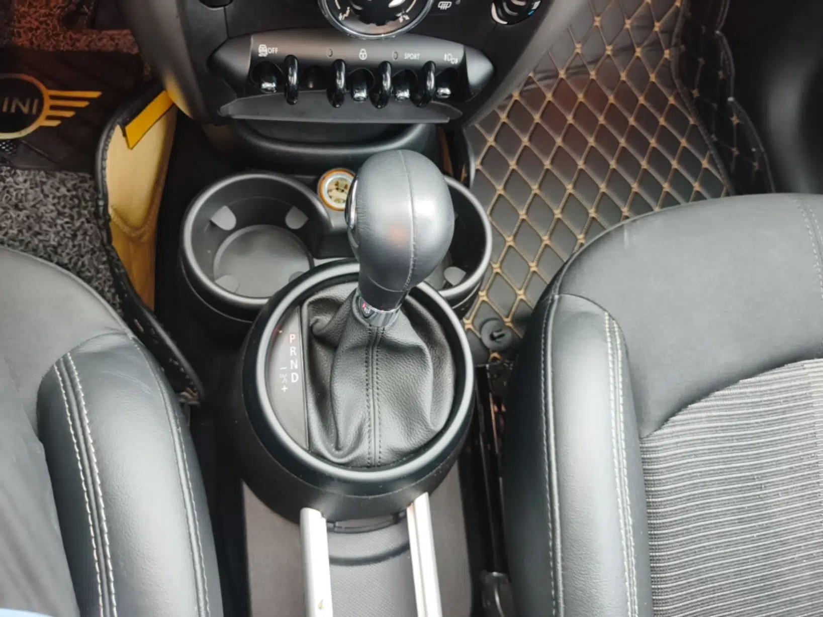 MINI Countryman 2016 1.6T COOPER ALL4 Fun Equipment Enthusiast — миниатюра 16