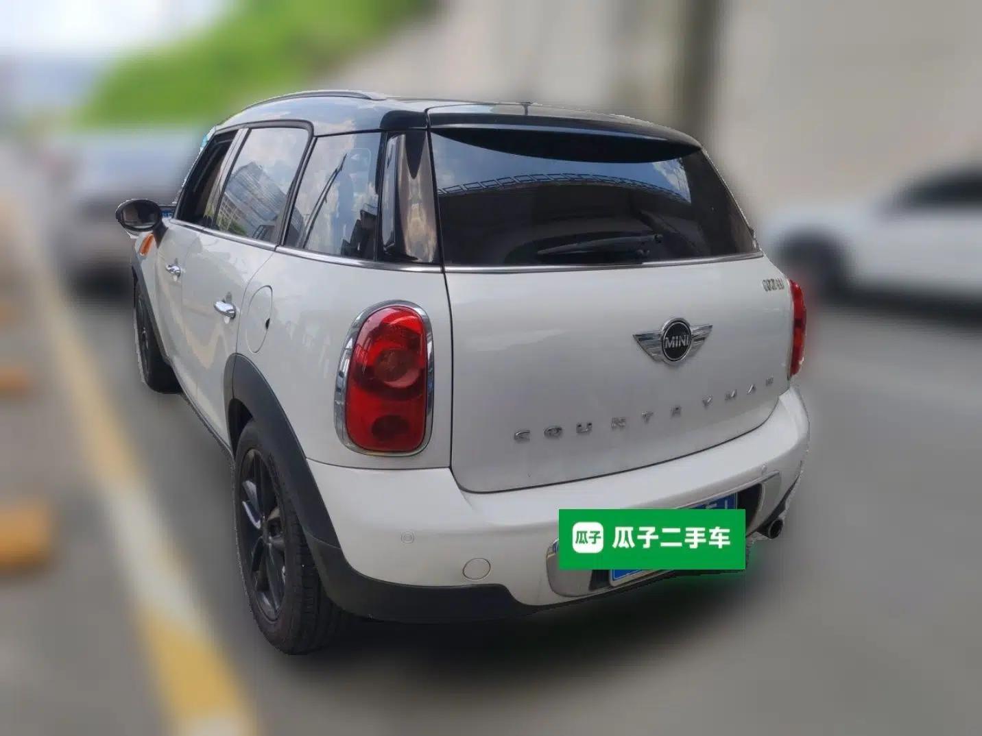 MINI Countryman 2011 MINI Countryman 1.6-liter automatic, 5 seats — миниатюра 4