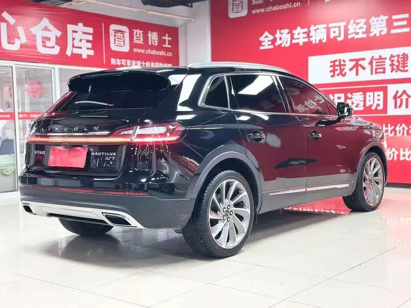 Navigator 2021 2.7T AWD Premium Edition — миниатюра 6
