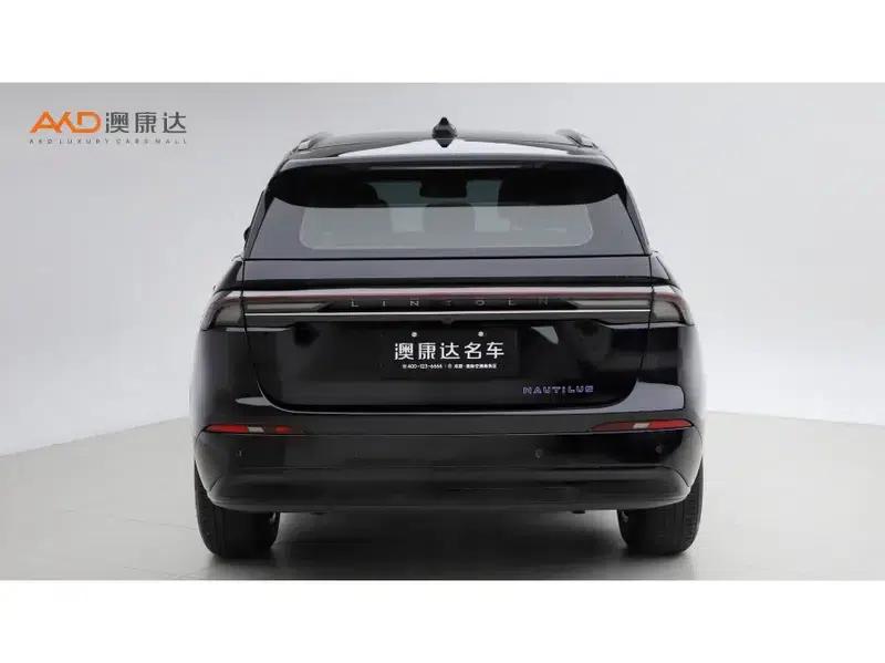 Navigator 2025 2.0T AWD Premium Hybrid — миниатюра 3