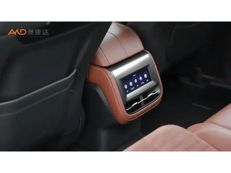 Navigator 2025 2.0T AWD Premium Hybrid — миниатюра 5