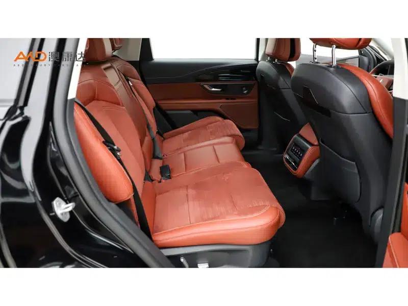 Navigator 2025 2.0T AWD Premium Hybrid — миниатюра 10