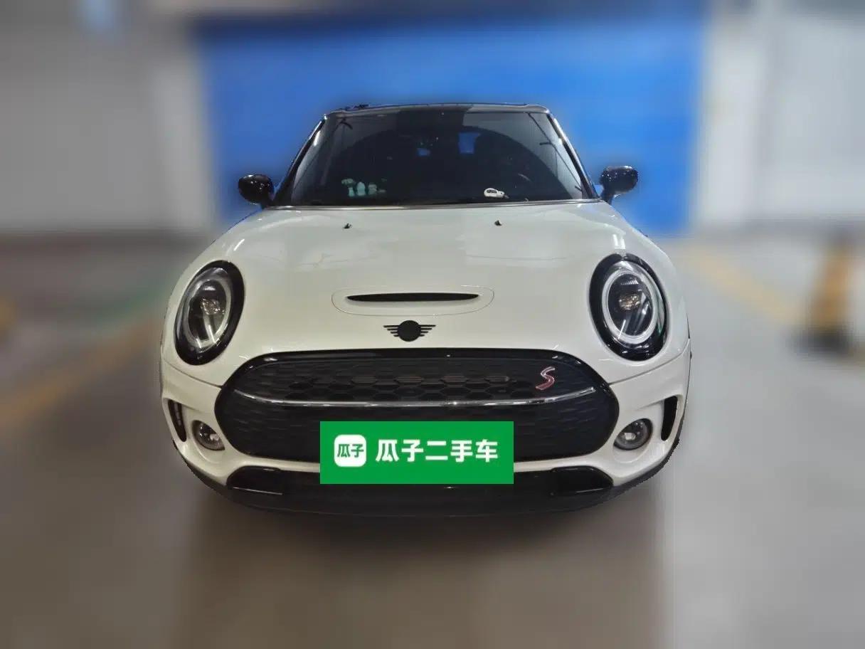 MINI Clubman 2023 Revised 2.0T COOPER S Connoisseur — миниатюра 2